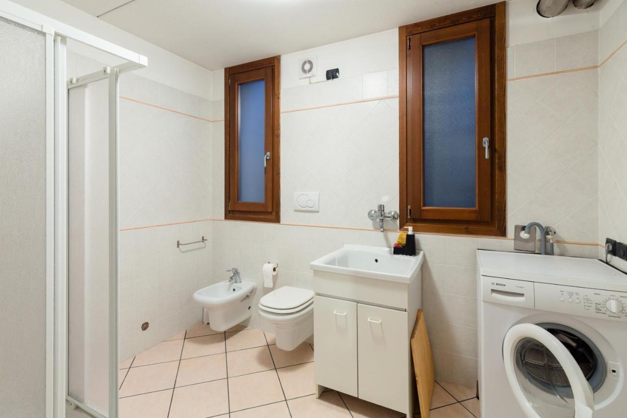 Casa Lorena Desenzano del Garda Exteriör bild