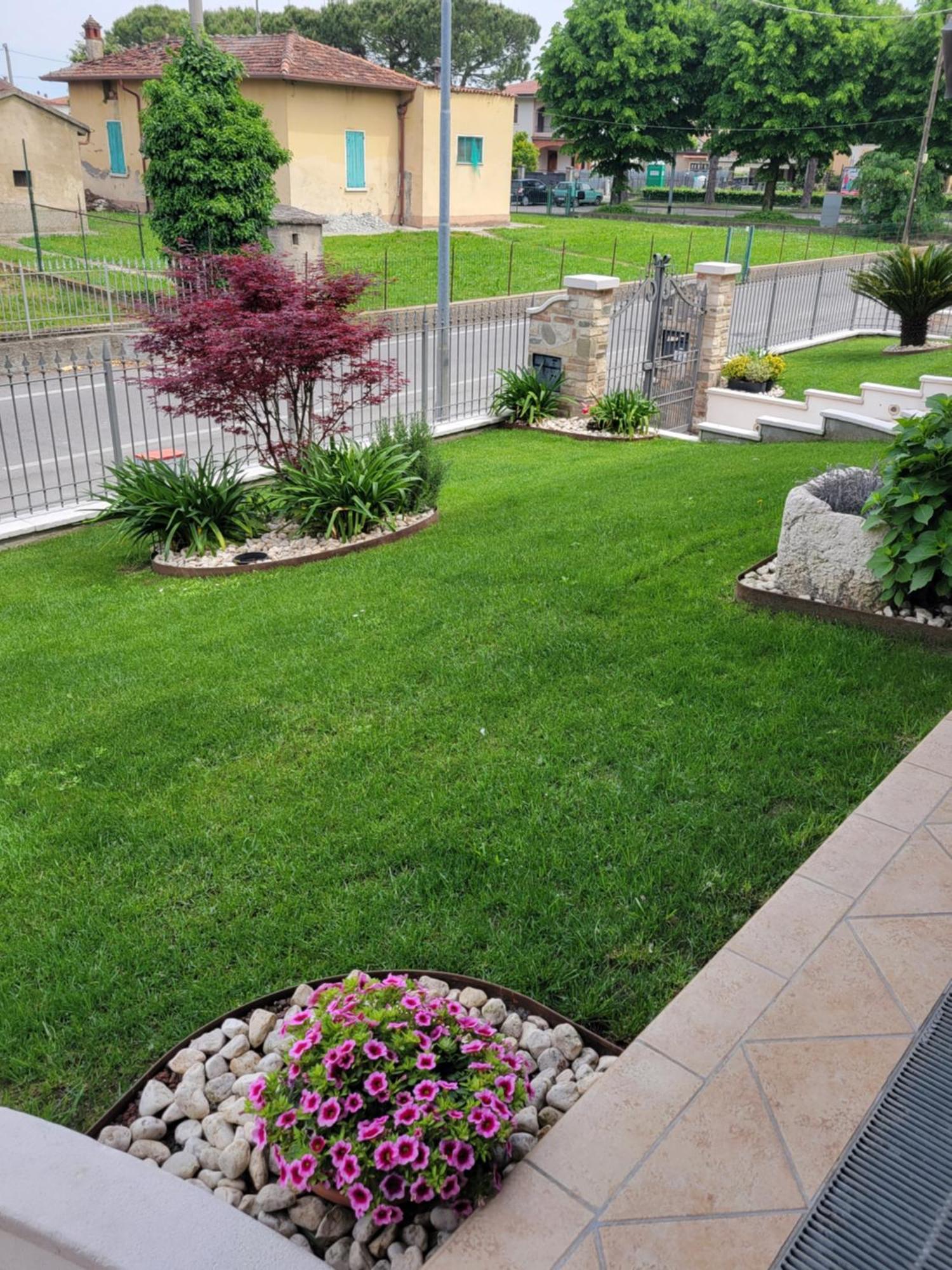 Casa Lorena Desenzano del Garda Exteriör bild